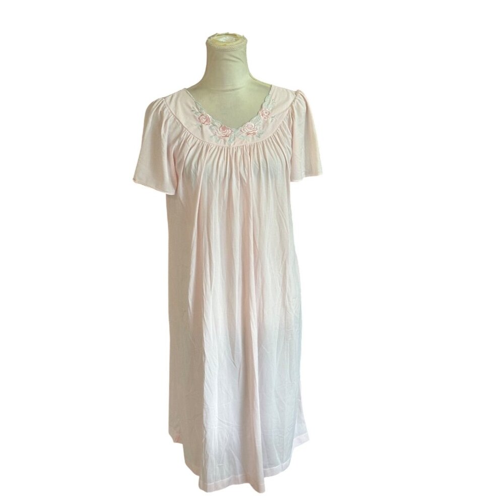 Vintage Pink Short-Sleeve Nightgown With Floral Embroidery & Pleated Detail Sz S
